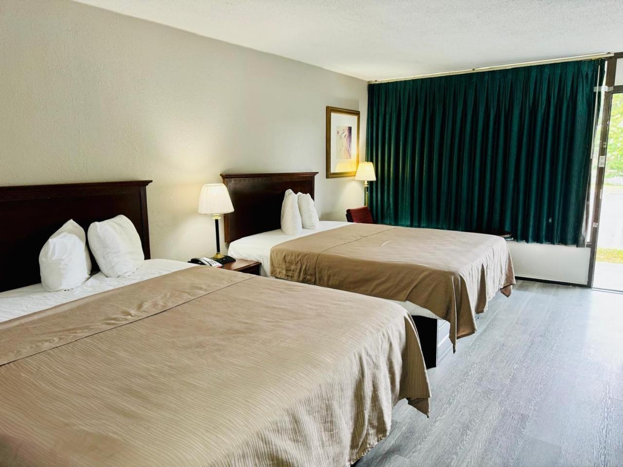 Camden West Inn Экстерьер фото